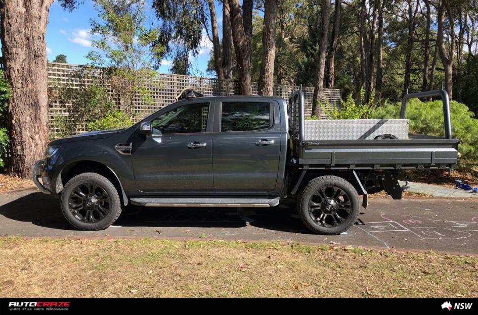 FORD-RANGER-VAPOR-BLACK-MACHINED-WITH-DARK-TINT